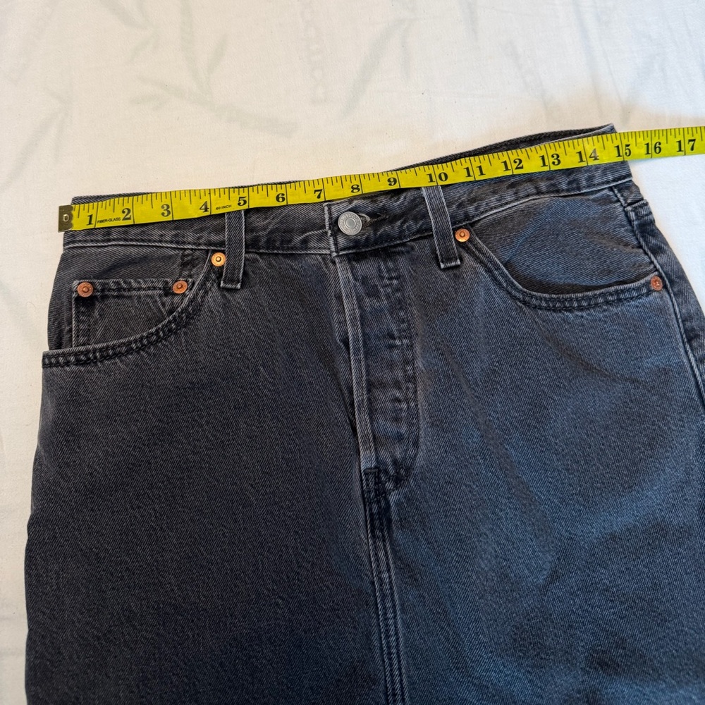 Levi’s Dark Gray Side Slit Skirt Size 28 – Great Condition - Picture 7 of 8